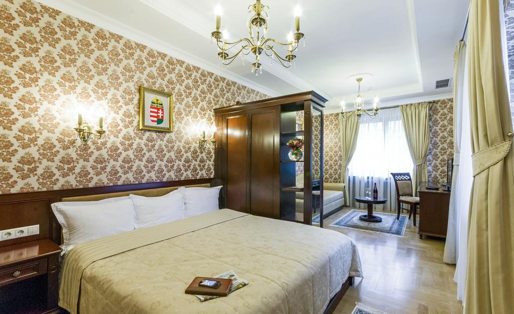 Villa Stanislavskyi Hotel Lviv Exterior photo