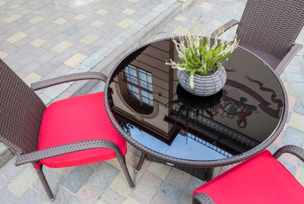 Villa Stanislavskyi Hotel Lviv Exterior photo